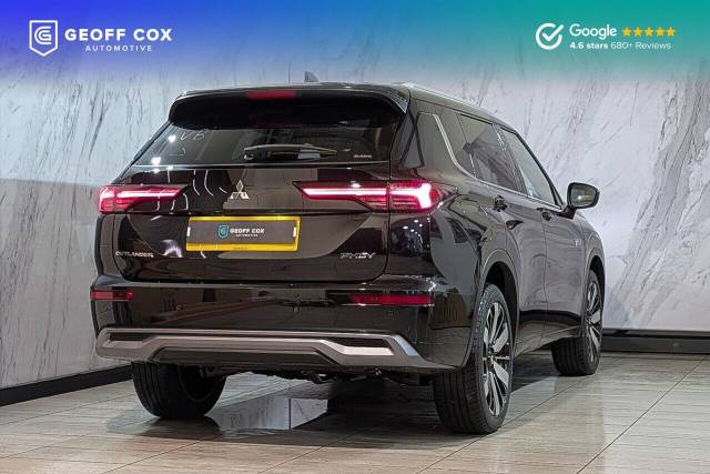 2026 Mitsubishi Outlander 2.4 22.7kWh Diamond SUV 5dr Petrol Plug-in Hybrid CVT 4WD Euro 6 (s/s) (299 ps)